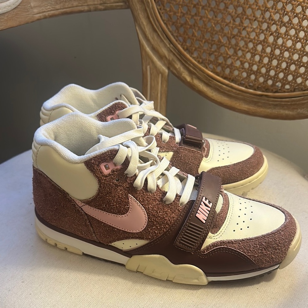 Nike Kids' Brown and Pink High-Top Sneakers